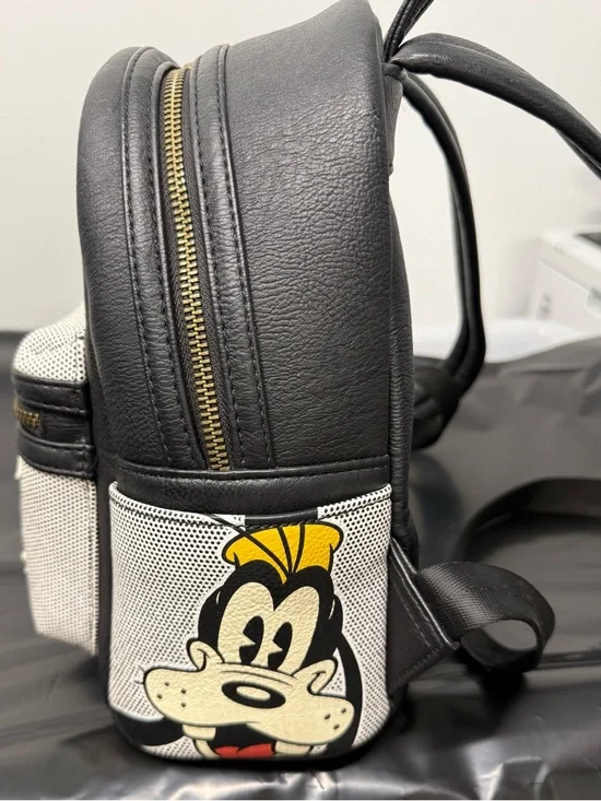 Disney x Loungefly Black and White Mickey & Pluto Mini Backpack - Picture 3 of 5